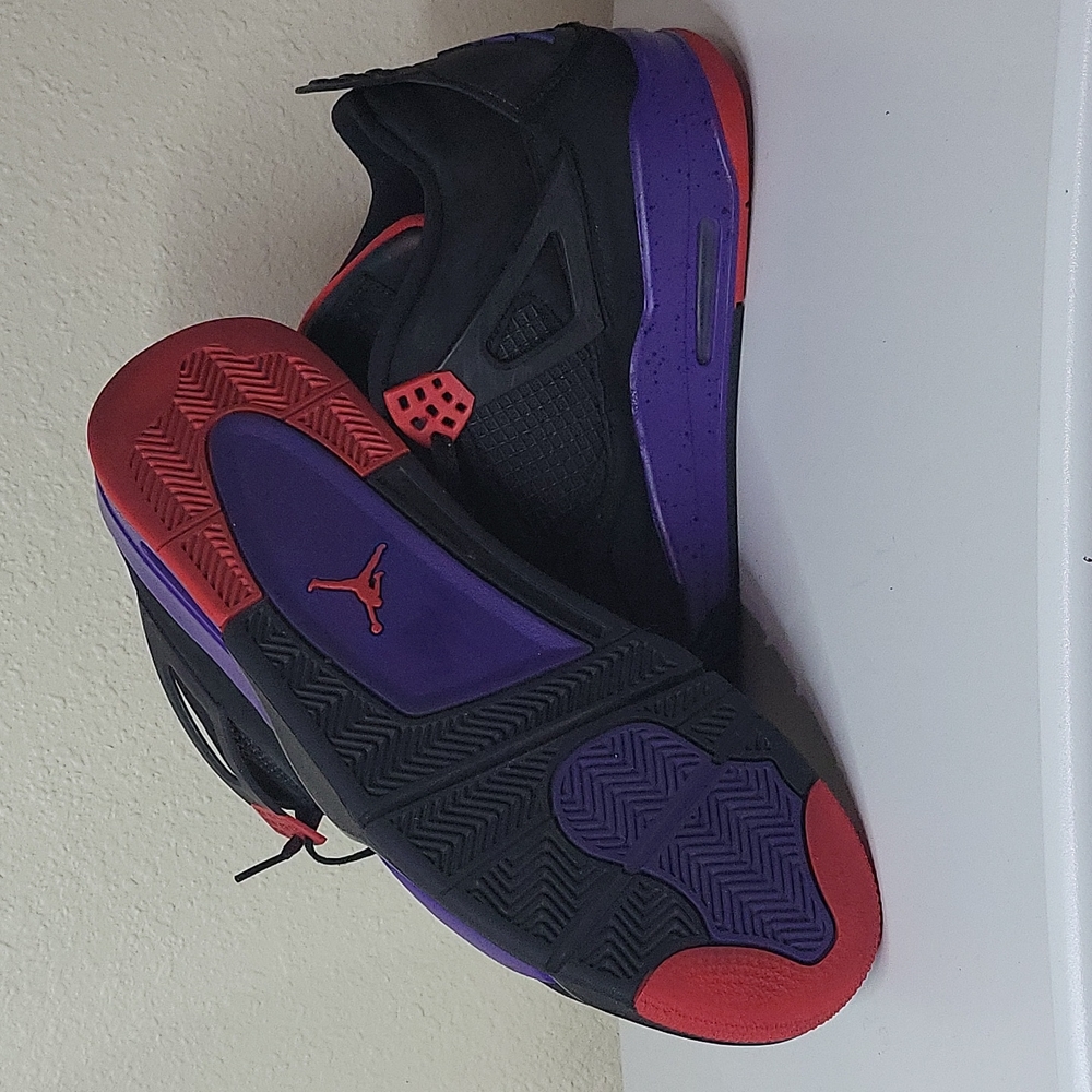 Jordan 4 Drake Edition "Raptors" - Picture 2 of 5